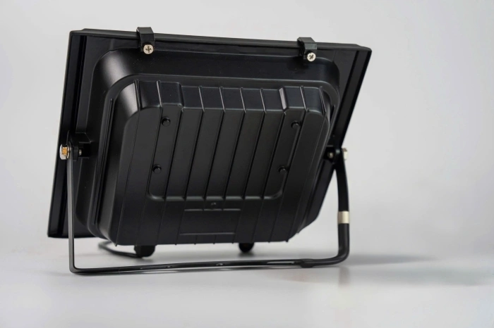 Đèn pha năng lượng mặt trời VS-P40 (40w)